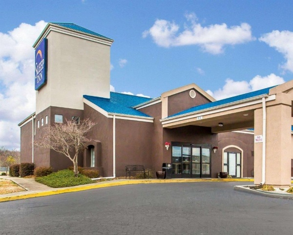 Rodeway Inn image 13